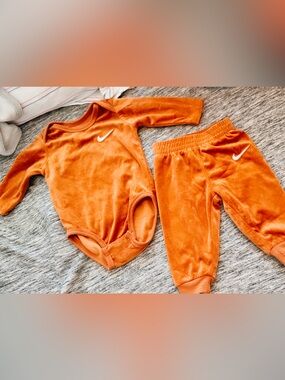 Nike Kids Rust Velour Joggers with Swoosh